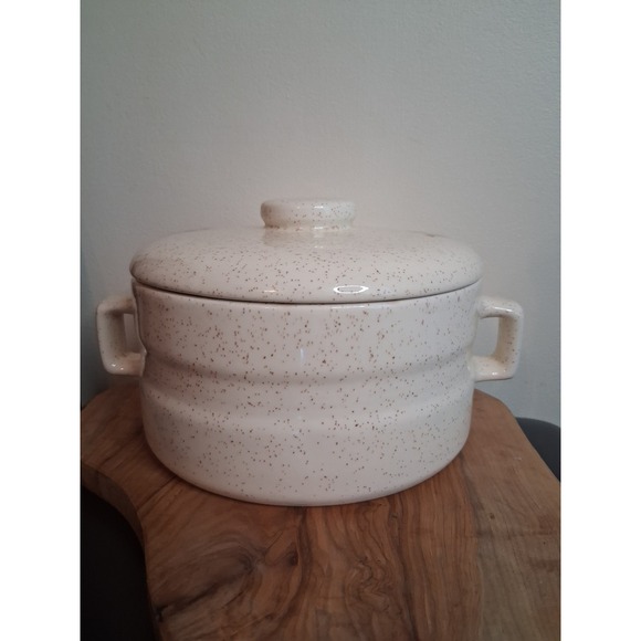Other - Speckled Stoneware Casserole Dish with Lid Floral Wheat Design Cream